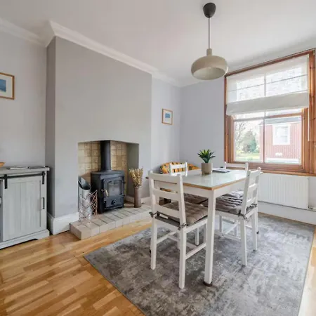 Period With Original Features Near Harbourside And North Street Bristol