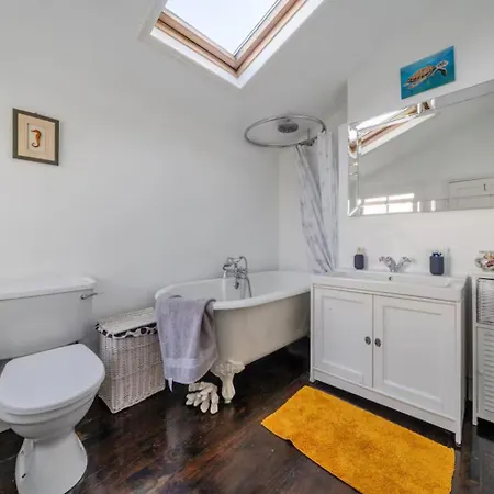 Casa de Férias Period With Original Features Near Harbourside And North Street