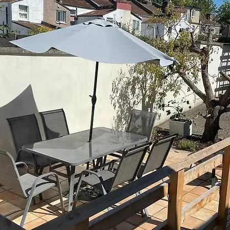 Charming 2 Double Bed Style House Σπίτι διακοπών