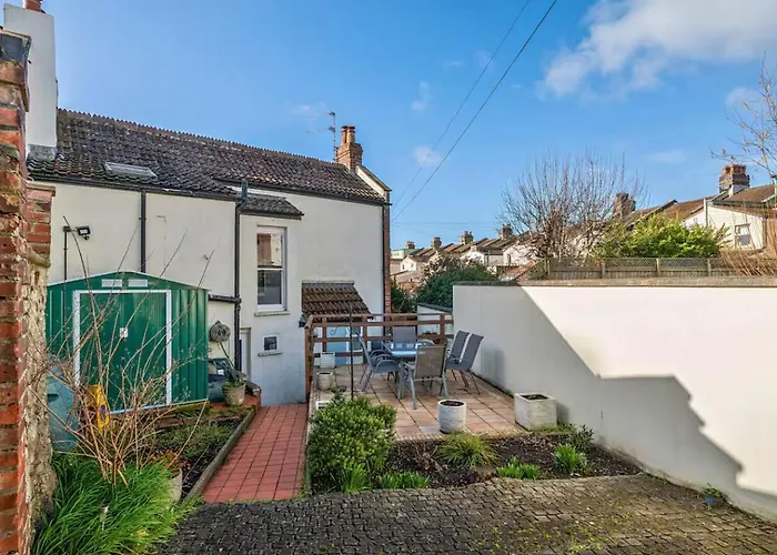 Period With Original Features Near Harbourside And North Street